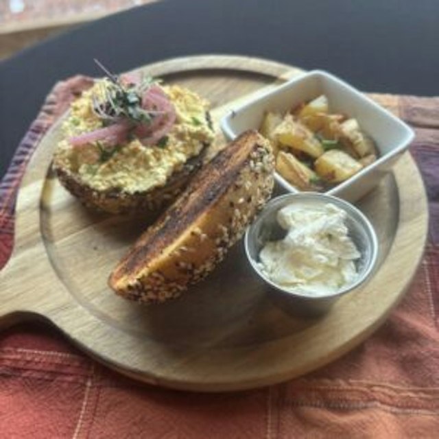 206 Alder Bistro and Bar image 13