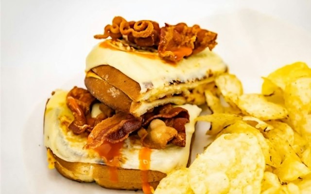 The Rowdy Rooster Bar & Grille image 12