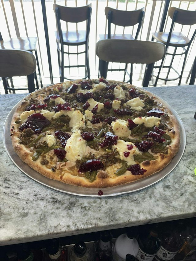 Lenny'z Pizza & Island Bar image 4