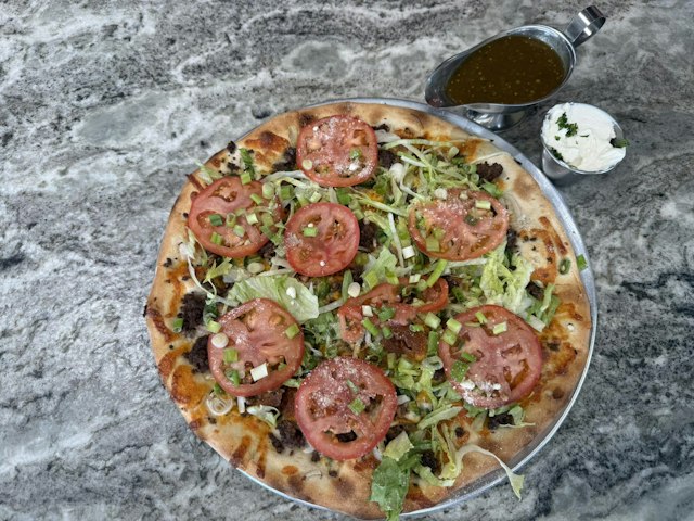 Lenny'z Pizza & Island Bar image 2