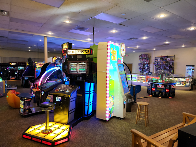 Slackers Family Fun Center image 9