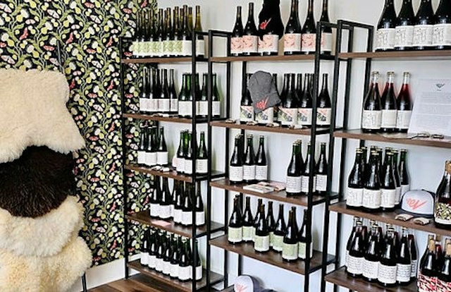 Savor Vermont Wine Bar Tour image 4