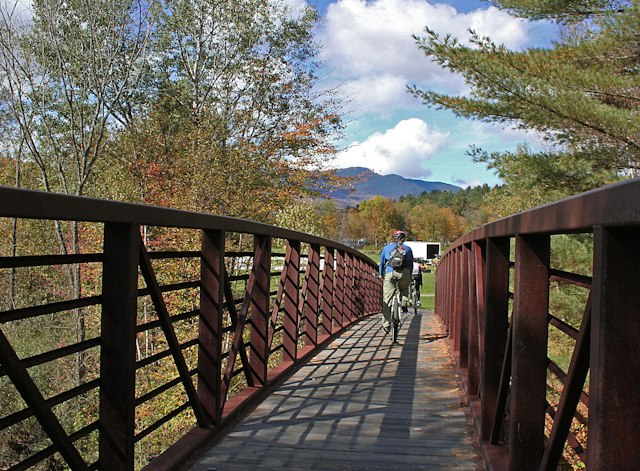 Stowe Recration Path image 5