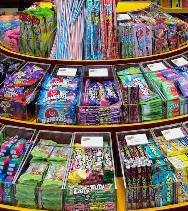 Fuzziwig's Candy Factory image 7