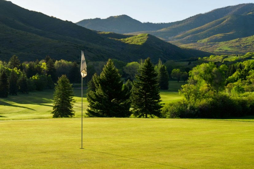 Mountain Dell Golf Course image 3