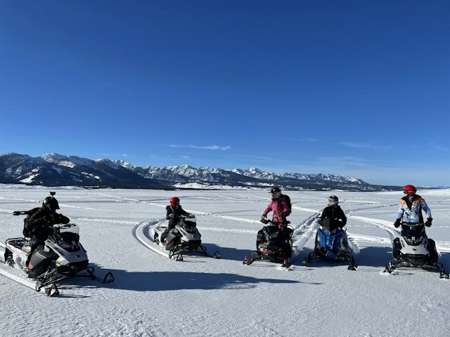 Smiley Creek Lodge image 1