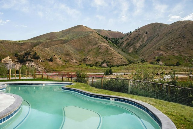 Astoria Hot Springs and Park image 5
