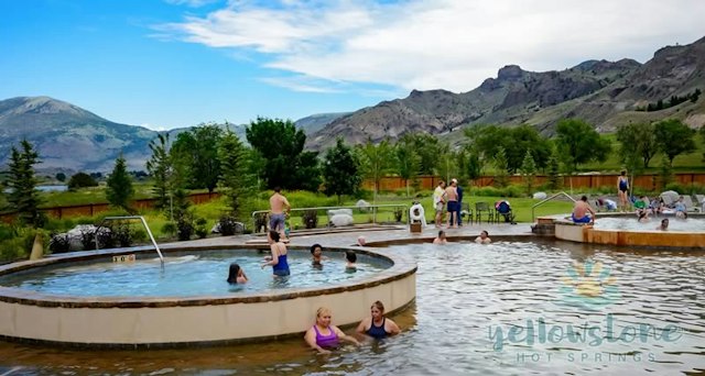 Yellowstone Hot Springs image 6
