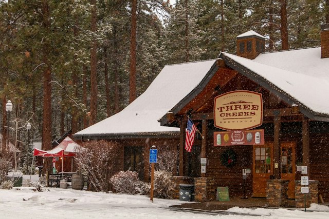 Three Creeks Brew Pub image 6