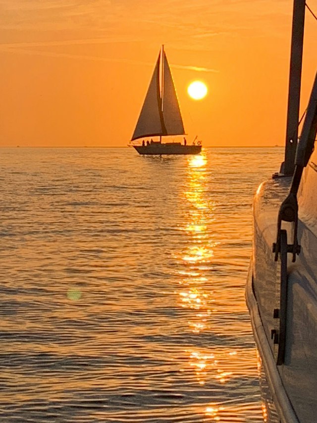 Flip Flops Sailing image 13