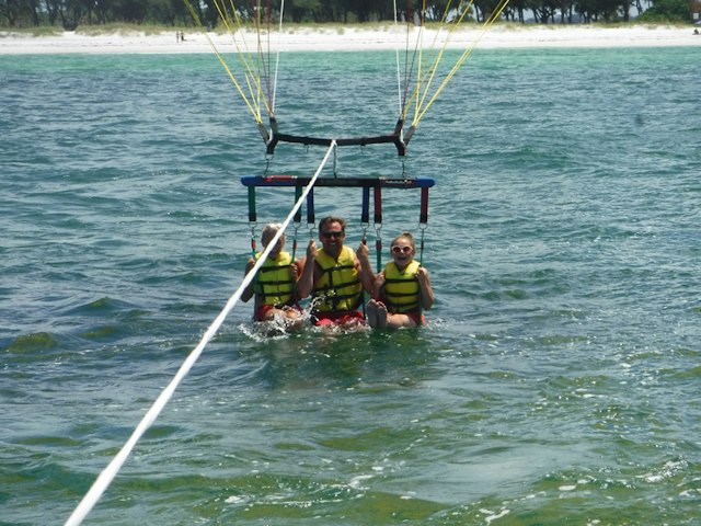 YOLO Parasail image 5