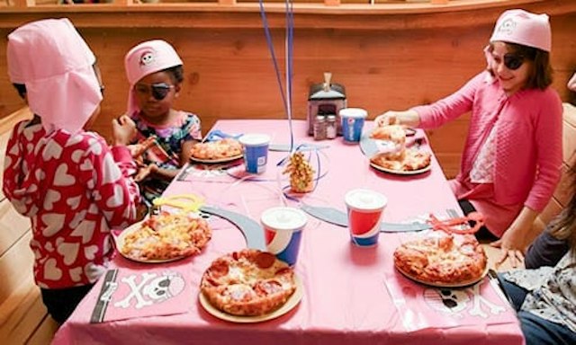 Pietro’s Pizza image 2
