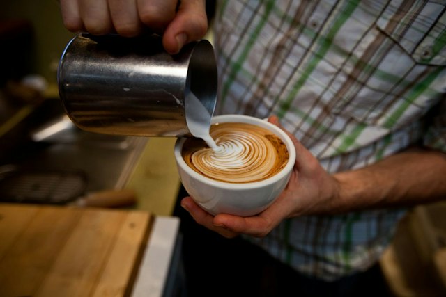 Doppio Coffee & Lounge image 2