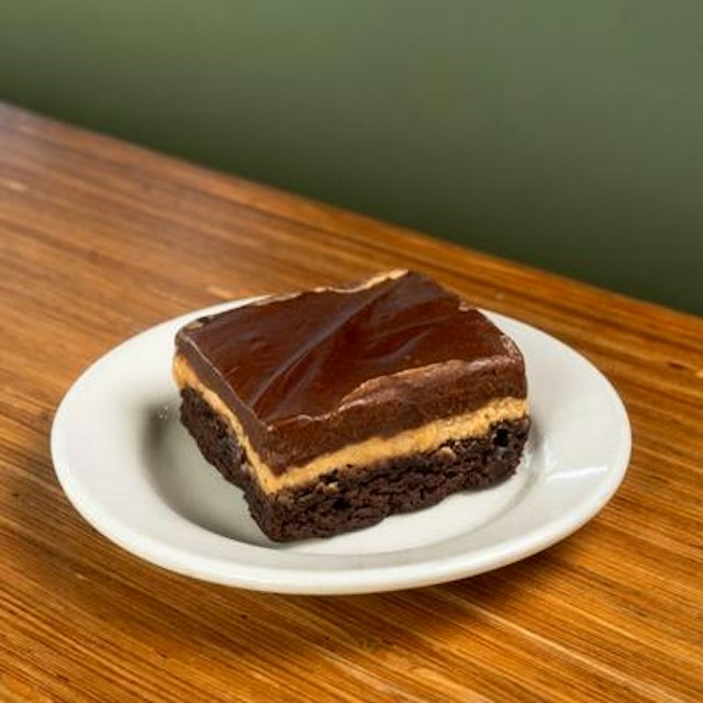 Bridgeside Dining image 14