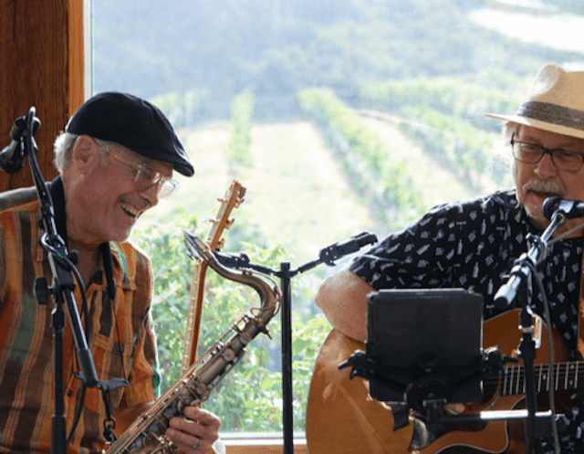 Phelps Creek Vineyards Tasting Room image 3