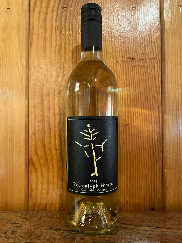 Cascade Cliffs Hood River Tasting Room image 5