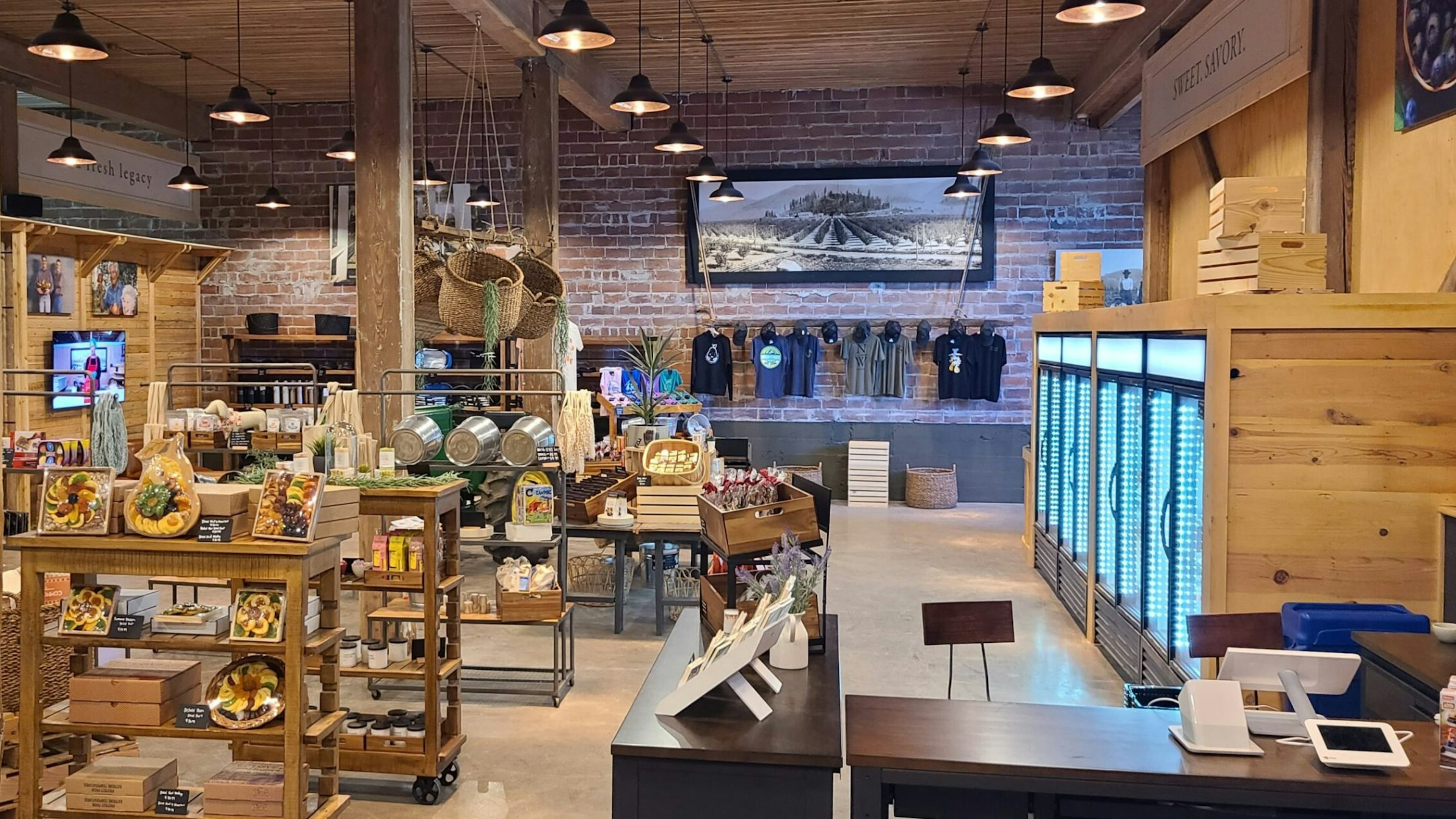 The Fruit Company, photo