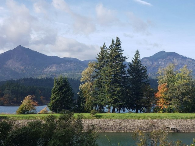 Cascade Locks Historical Museum image 8