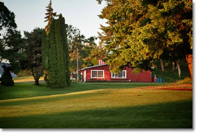 Hood River Golf & Country Club image 4