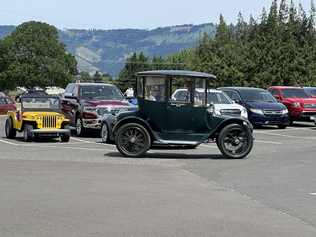 Western Antique Aeroplane & Automobile Museum image 7