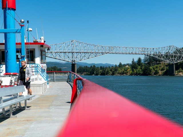 Columbia Gorge Sternwheeler image 7