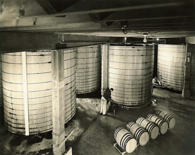 Hood River Distillers – Tasting Room image 11
