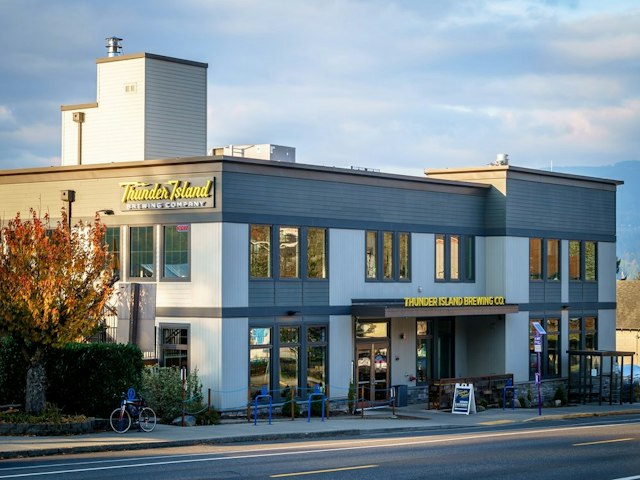 Thunder Island Brewing Co image 9