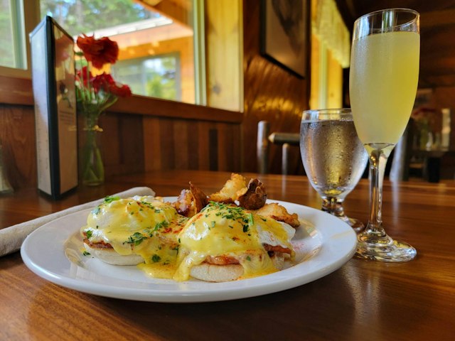 Crooked Tree Tavern and Grill image 1