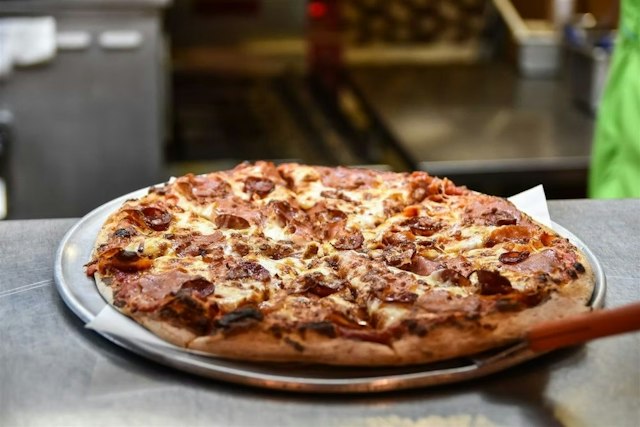 Gondola Pizza image 12