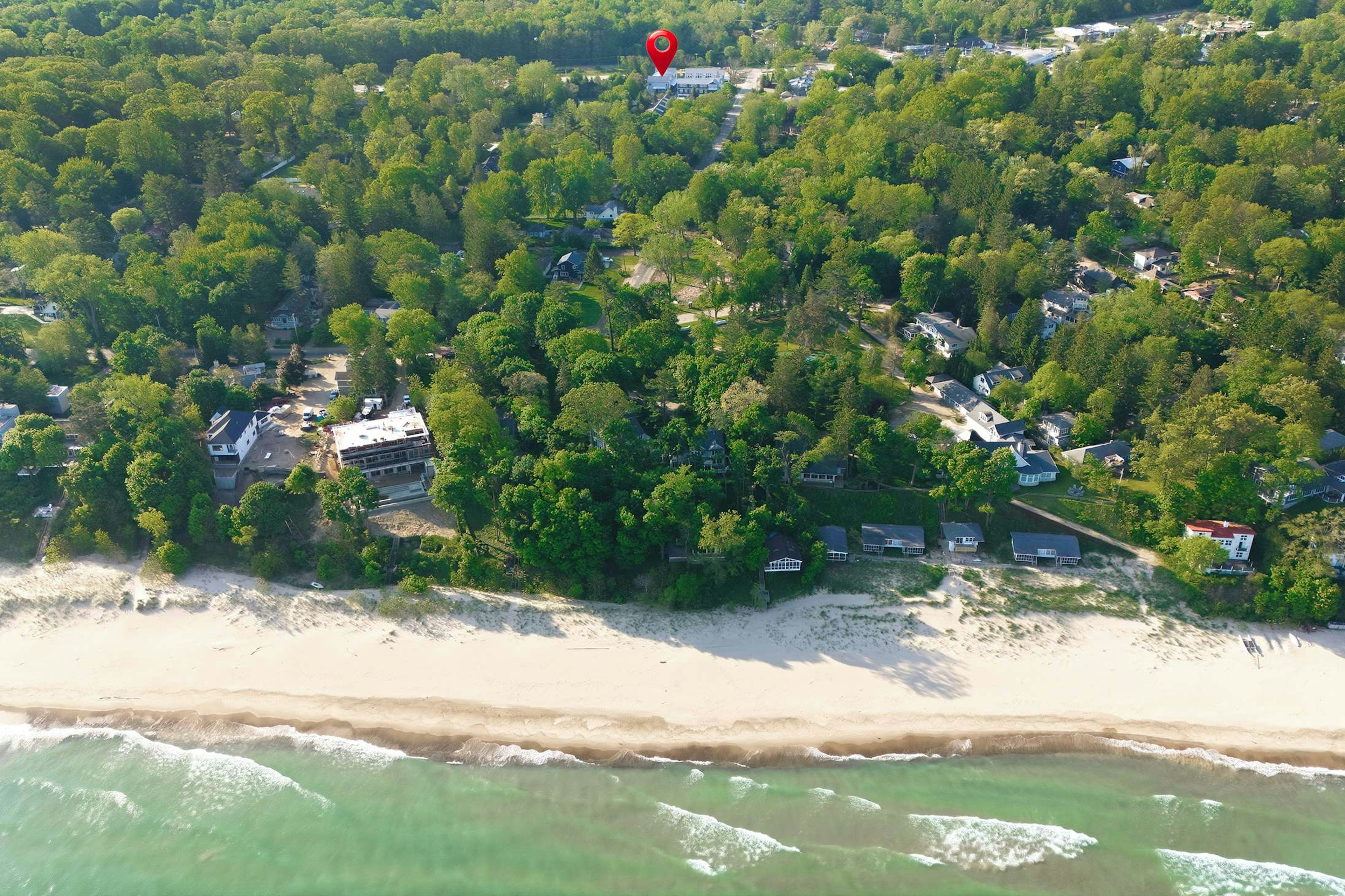 Walk to the water. Goodwin Glow puts the beach within reach.