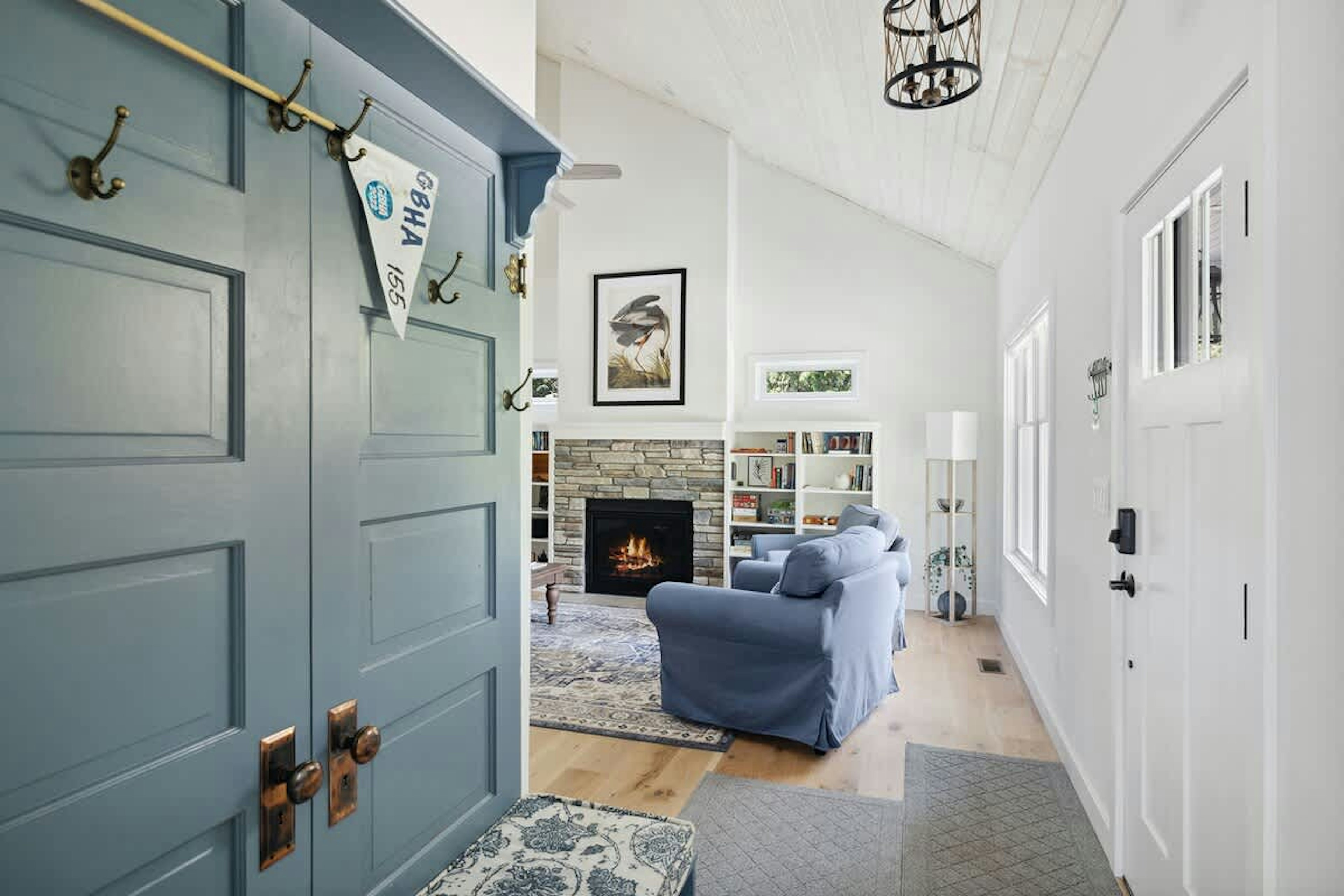 You’ll love all the details in the welcoming entryway!
