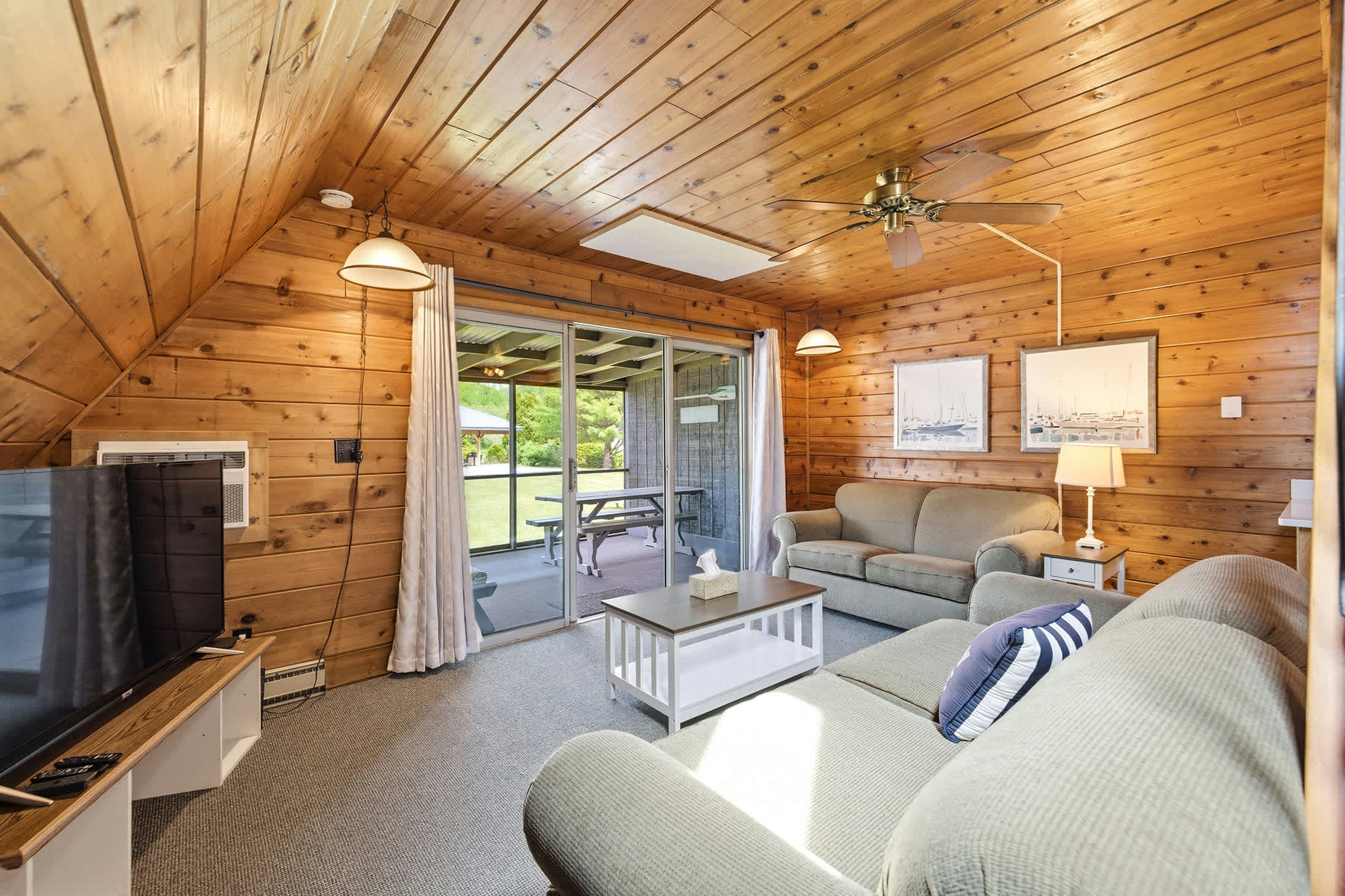 A family-friendly Chalet retreat made for long weekends on Lake Michigan.