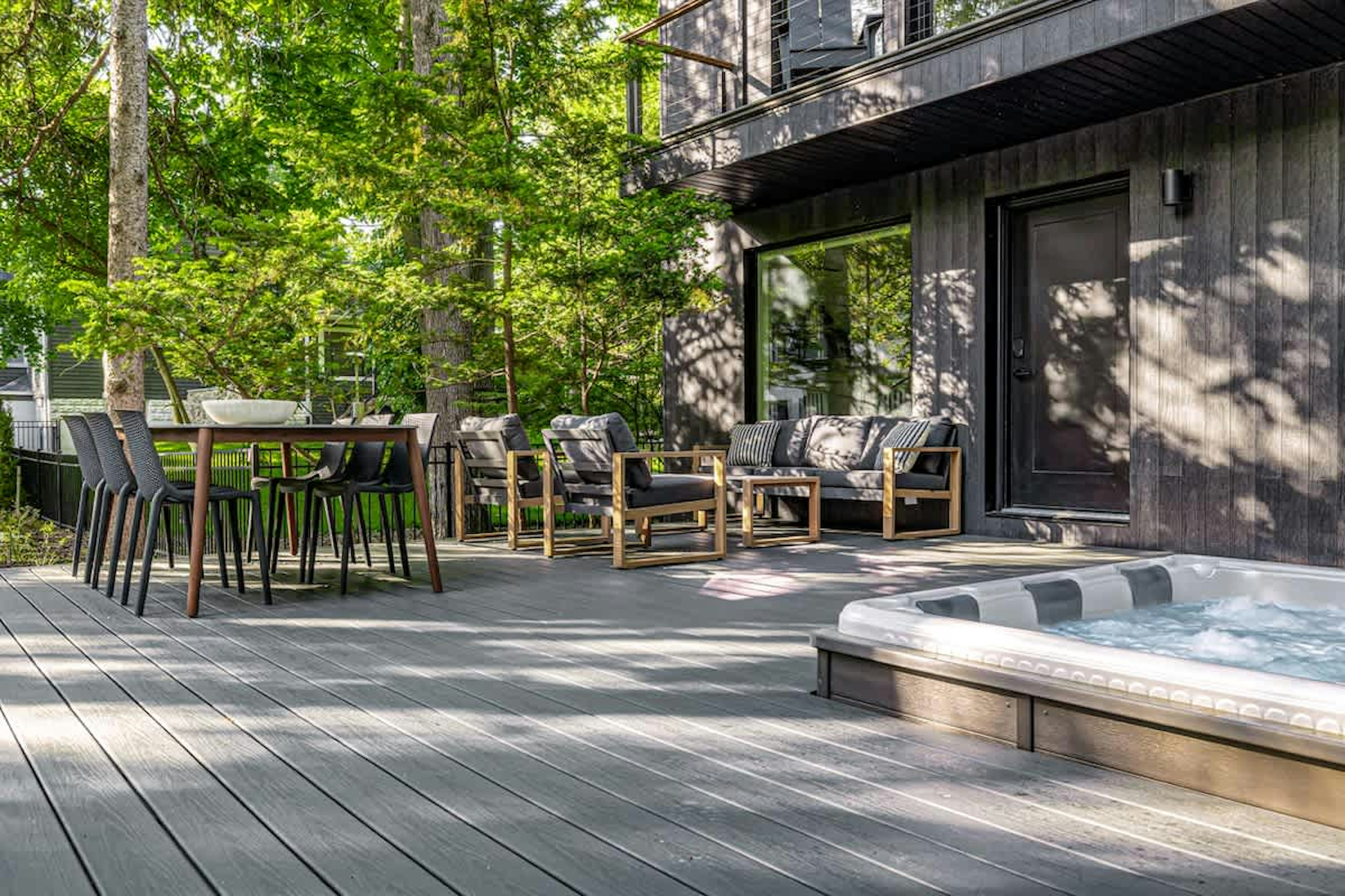 Morning coffee, evening soak—this deck has it all!