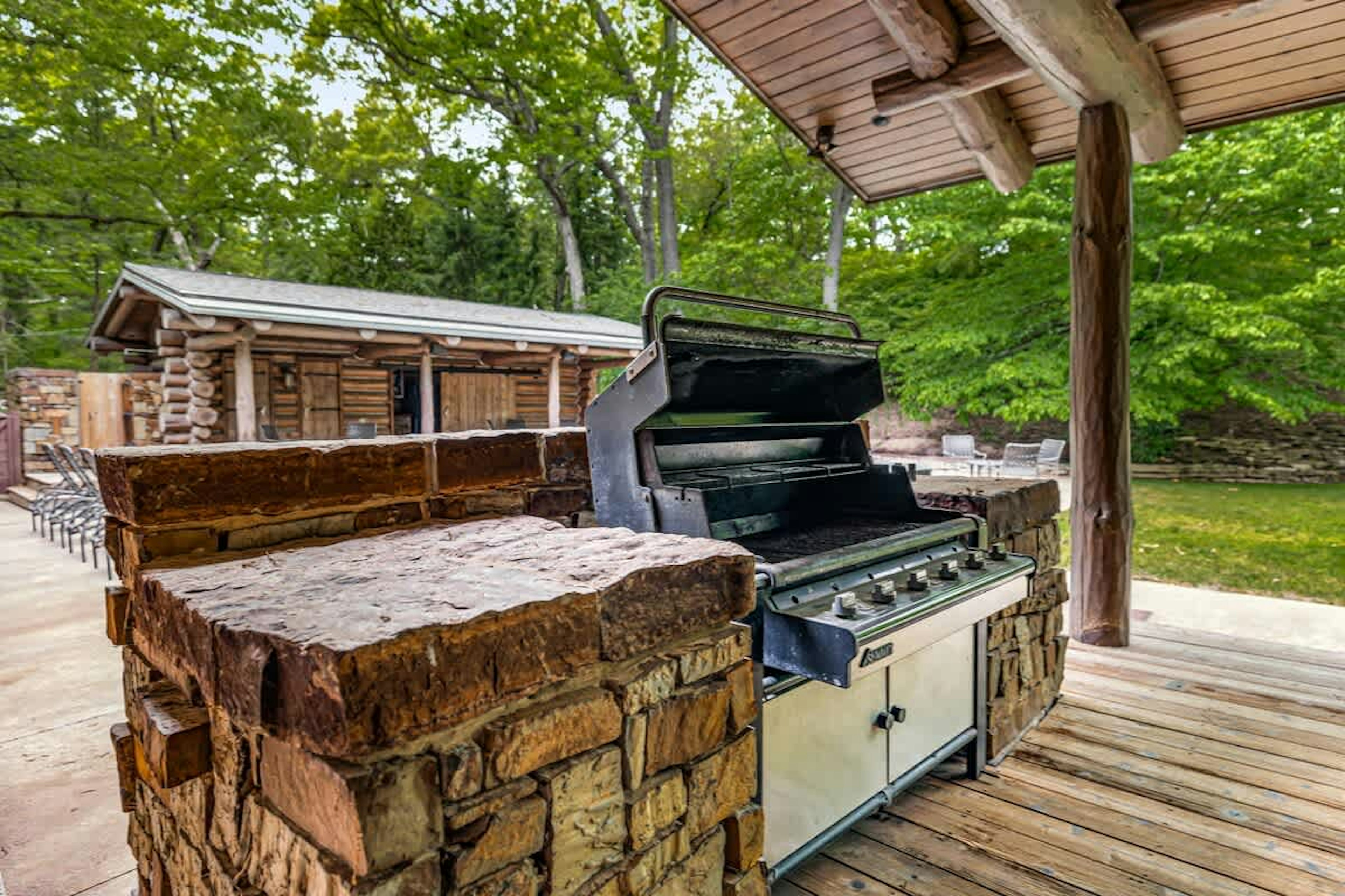 Fire up flavor in this built-in BBQ perfection.