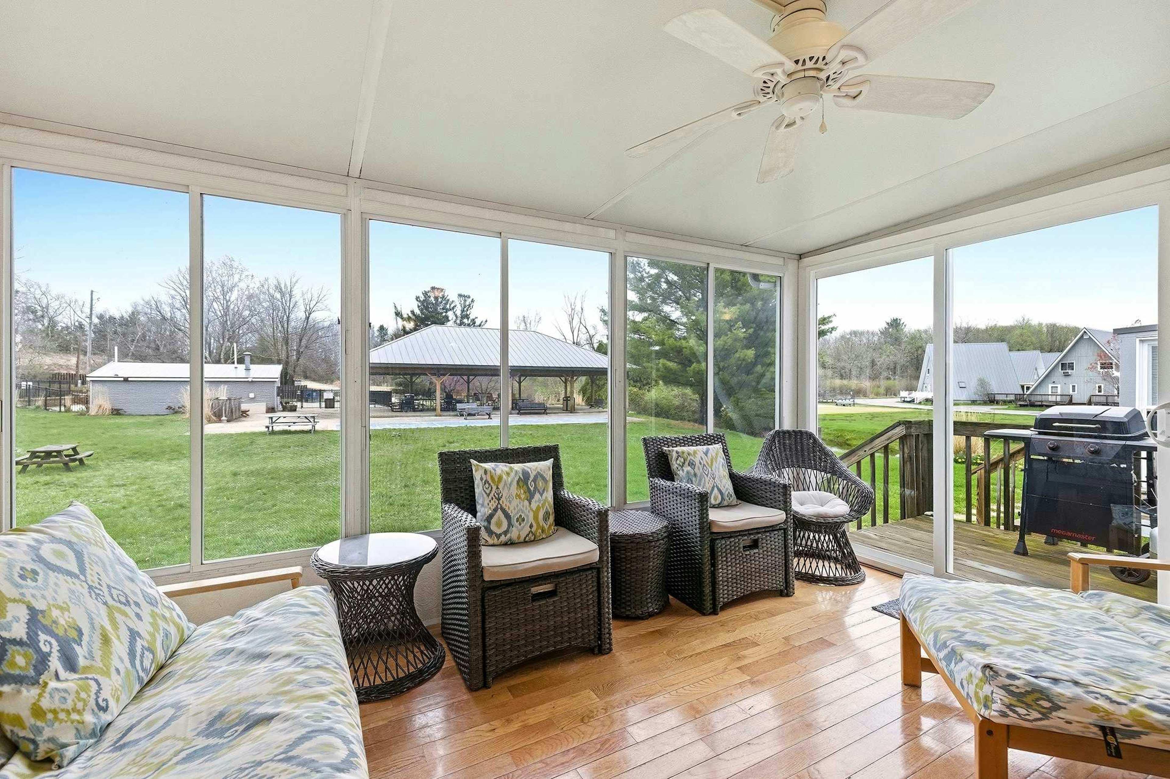 Sunlit mornings and easy afternoons, all in one place!