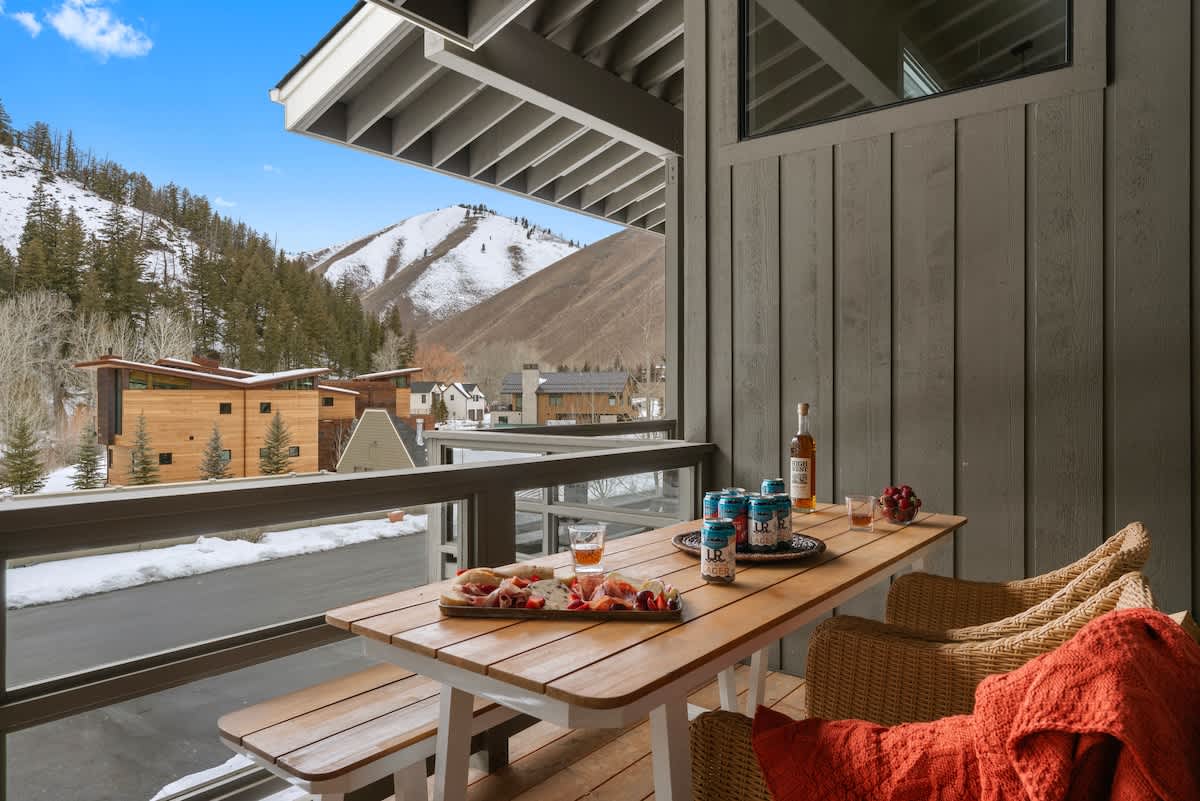 Abode at Warm Springs Ranch Creekside photo 2
