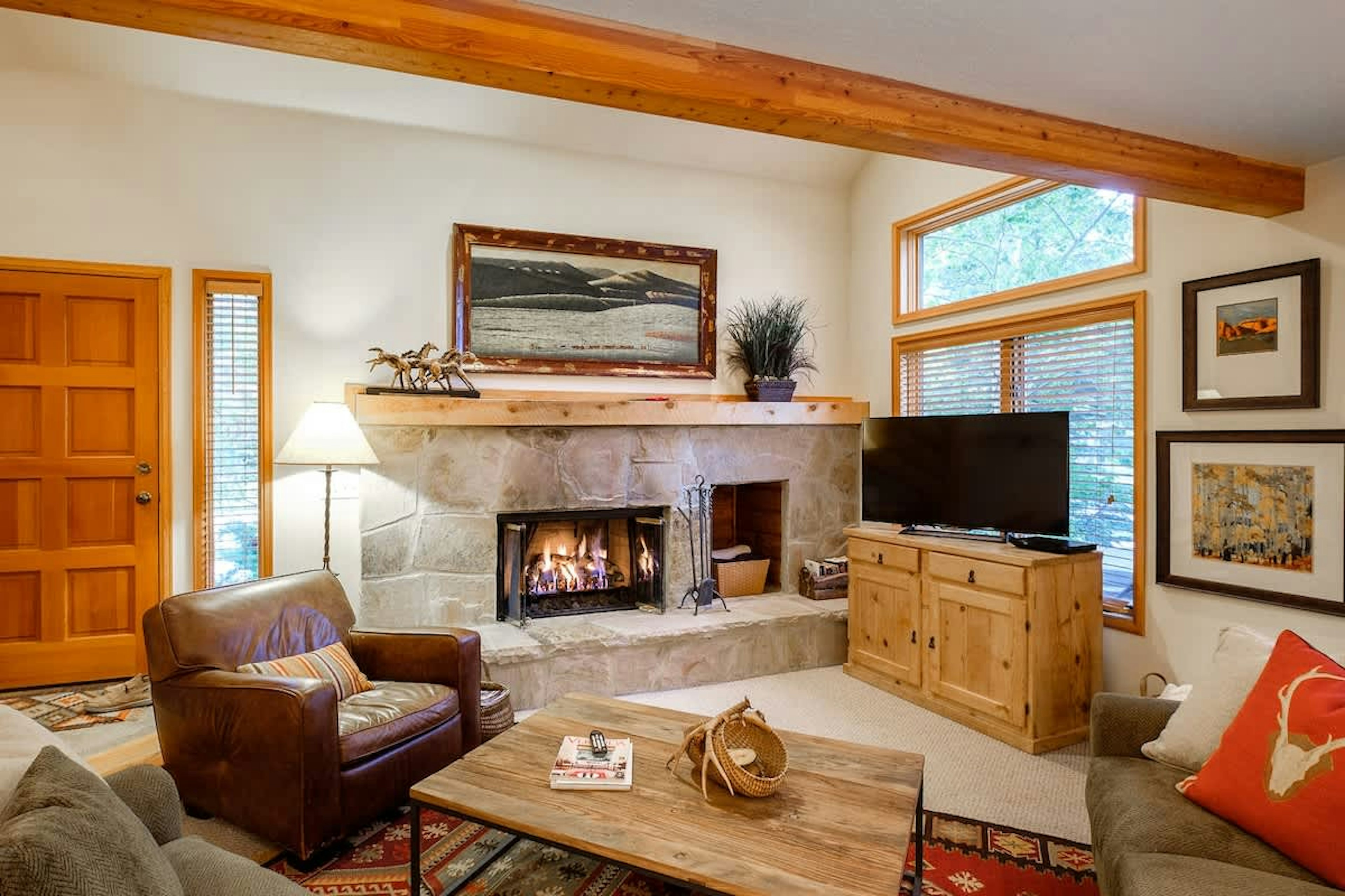 Abode at Deer Lake Village, photo 2