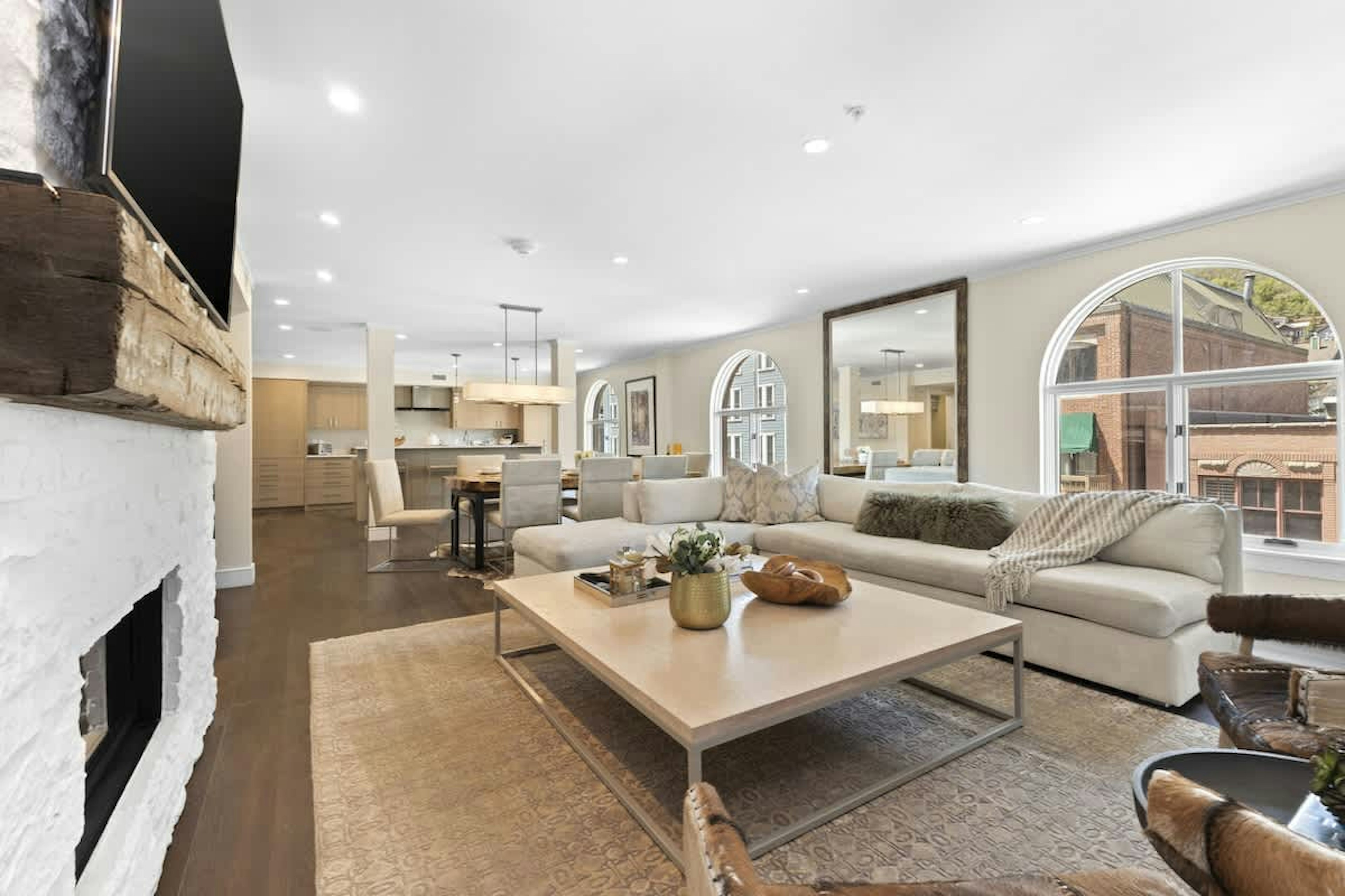 Abode at Sky Silver, photo 4