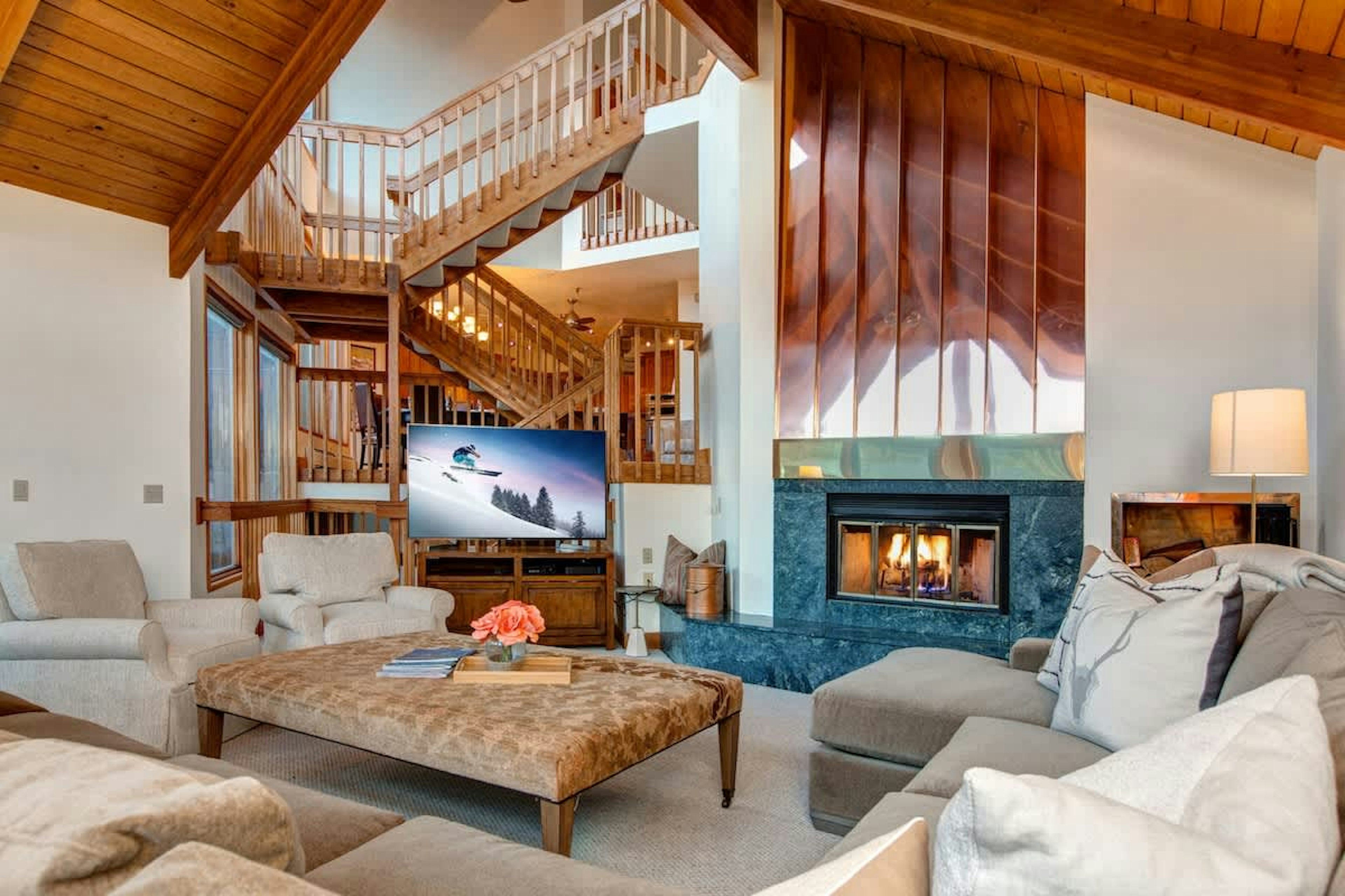 Abode at the Peak, photo 3