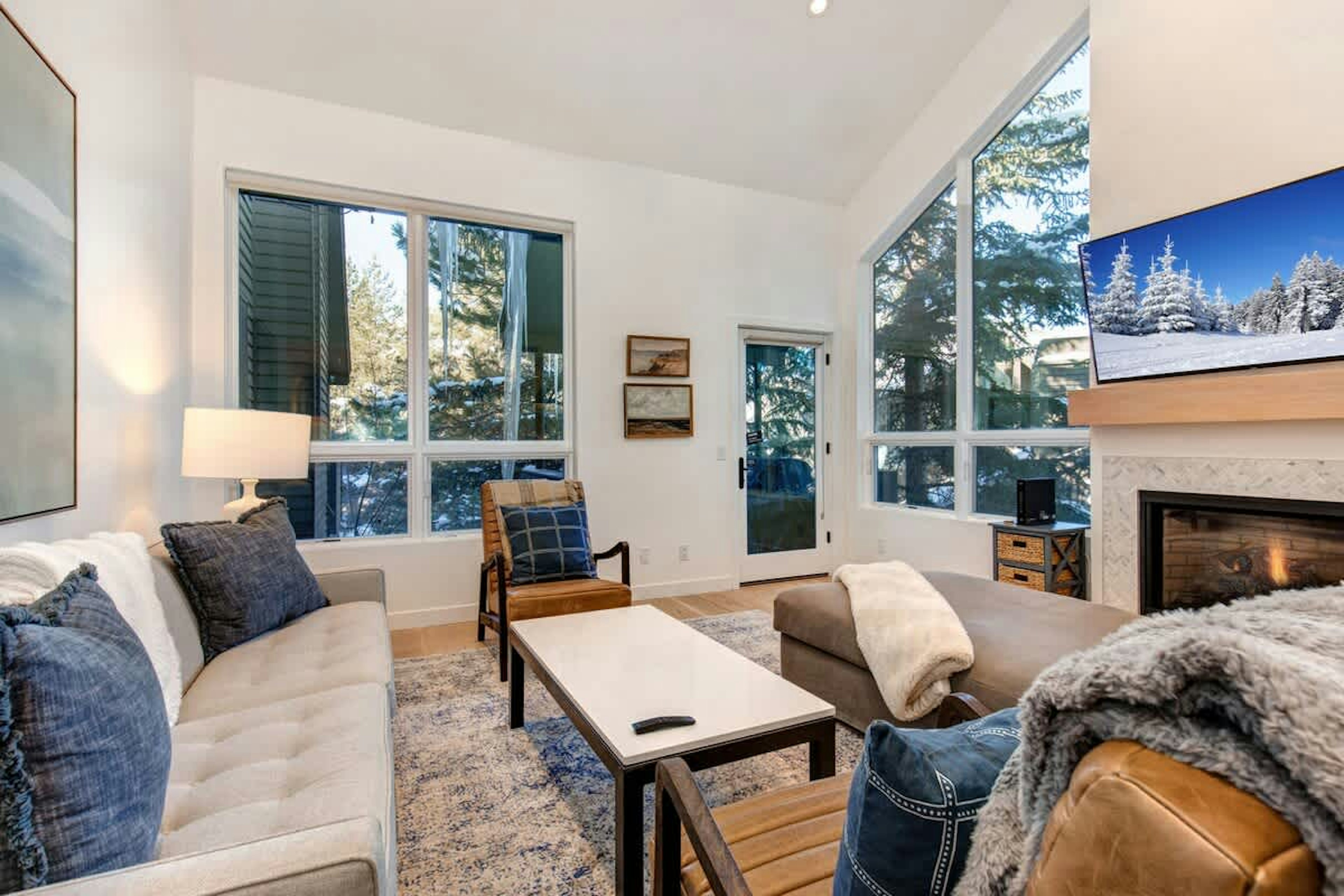 Abode in Red Pine, photo 2