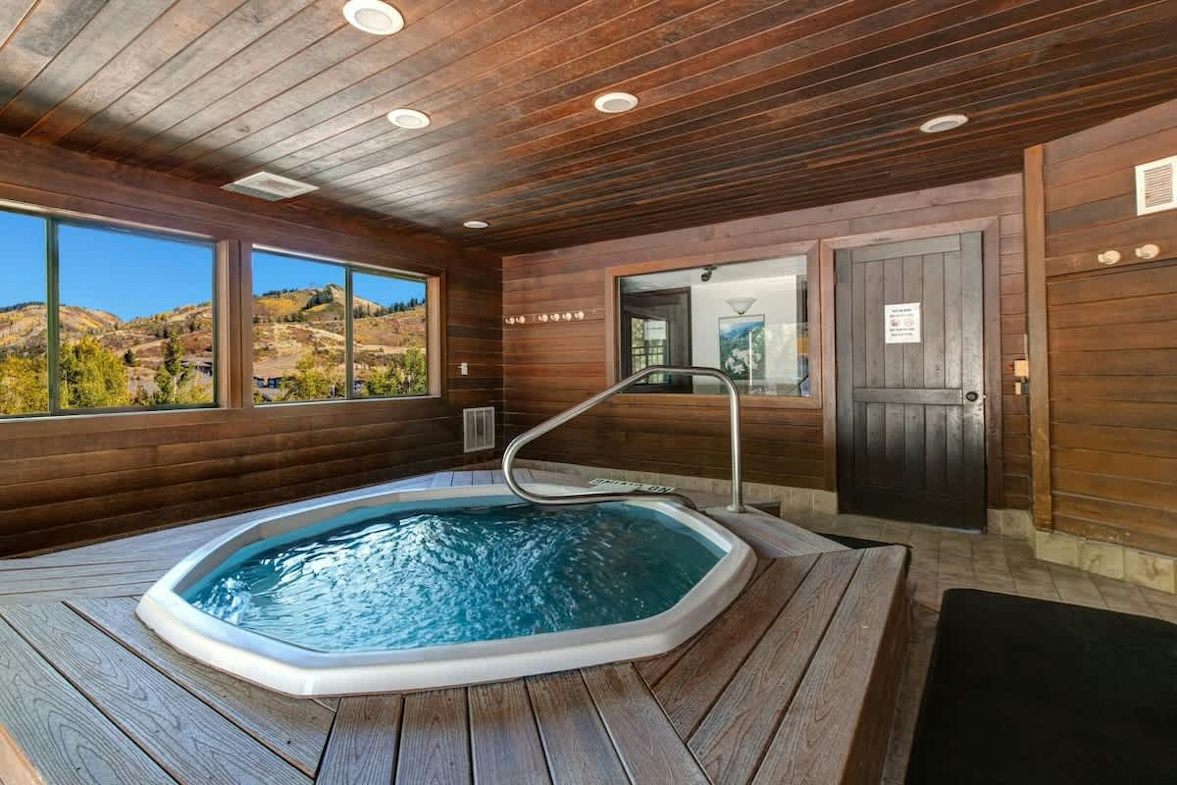 Abode in Red Pine, photo 4