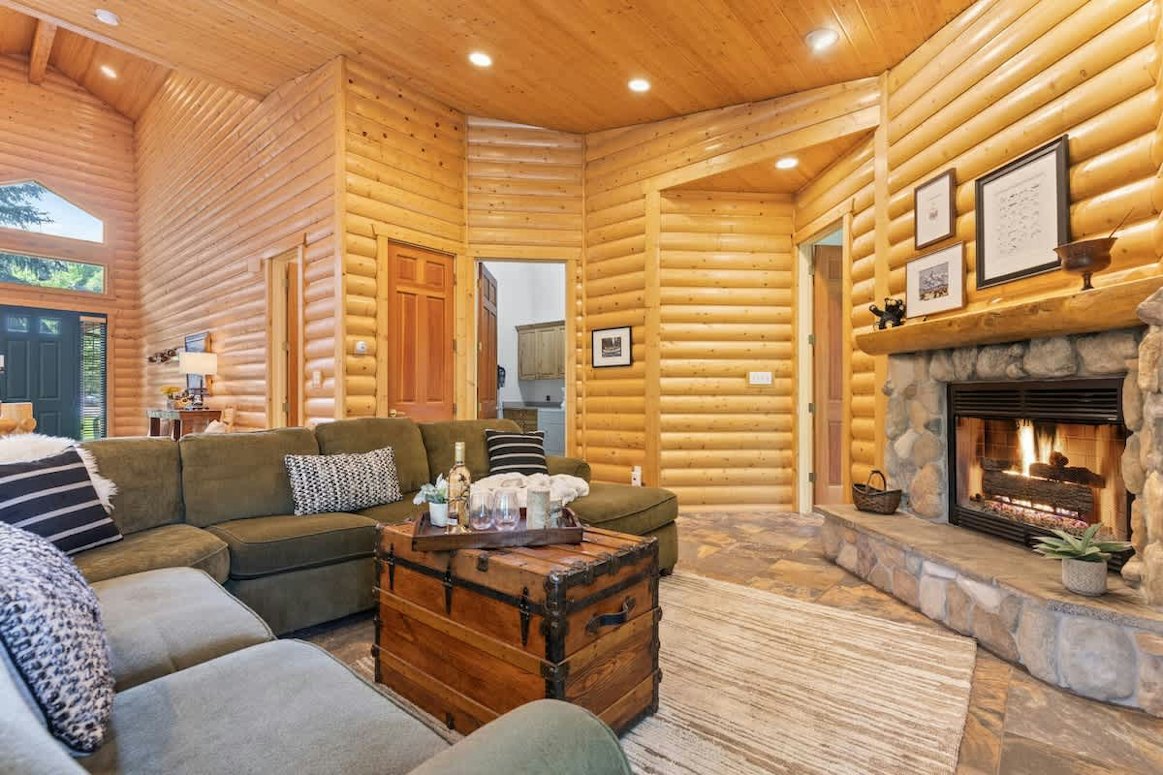 Abode at Snow Cloud, photo 3