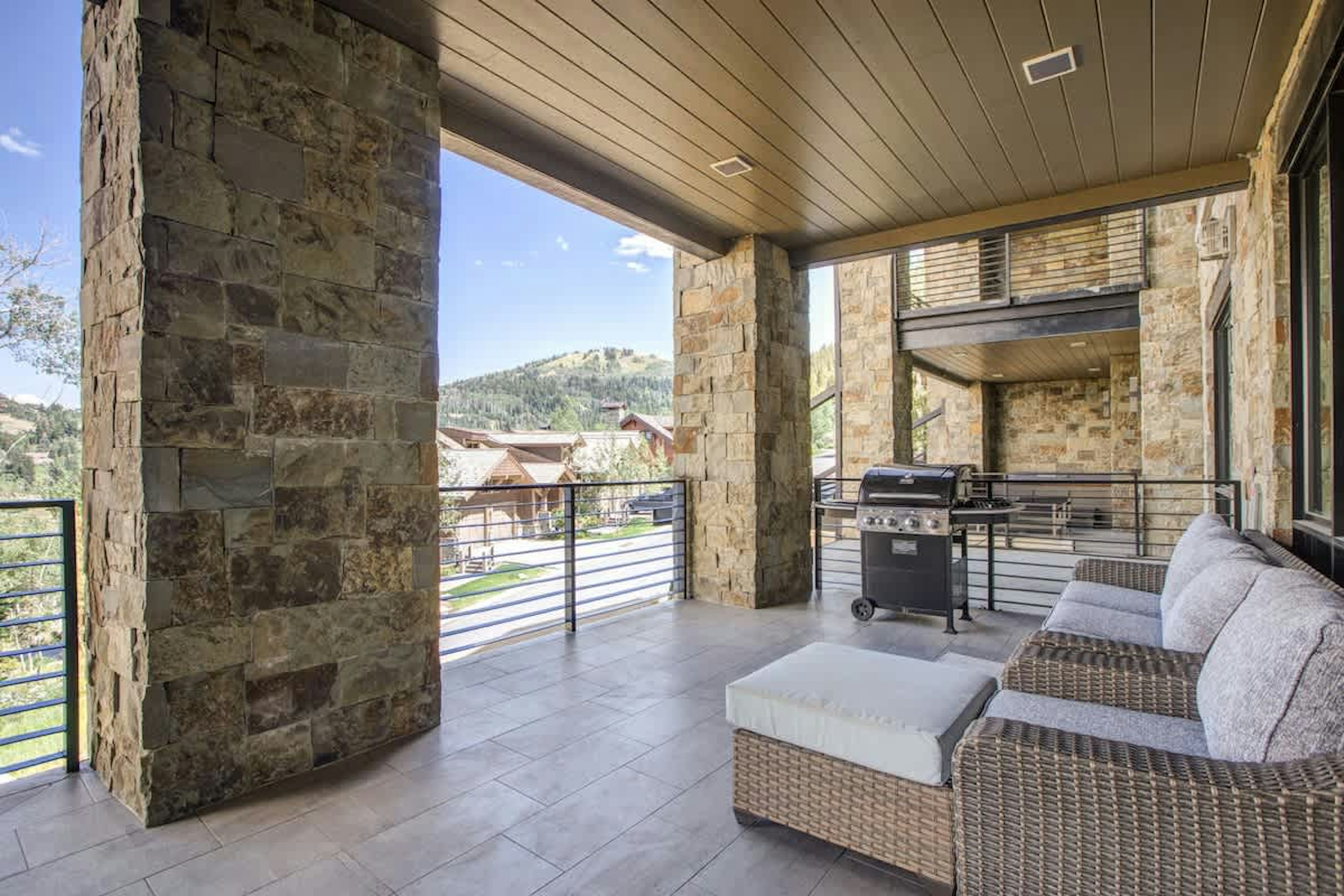 Abode at Horizon View, photo 5