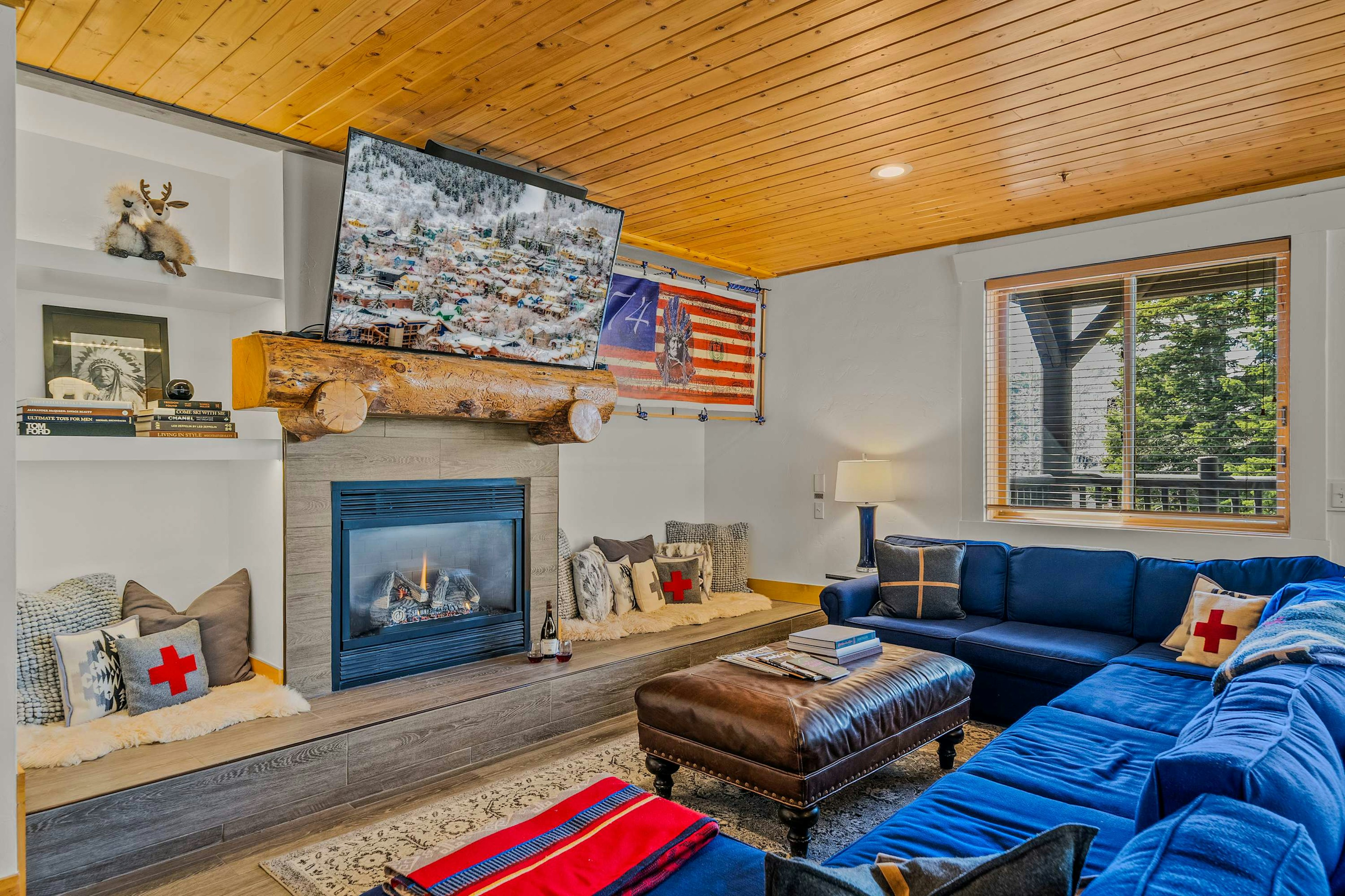 Abode at Black Bear 330 1