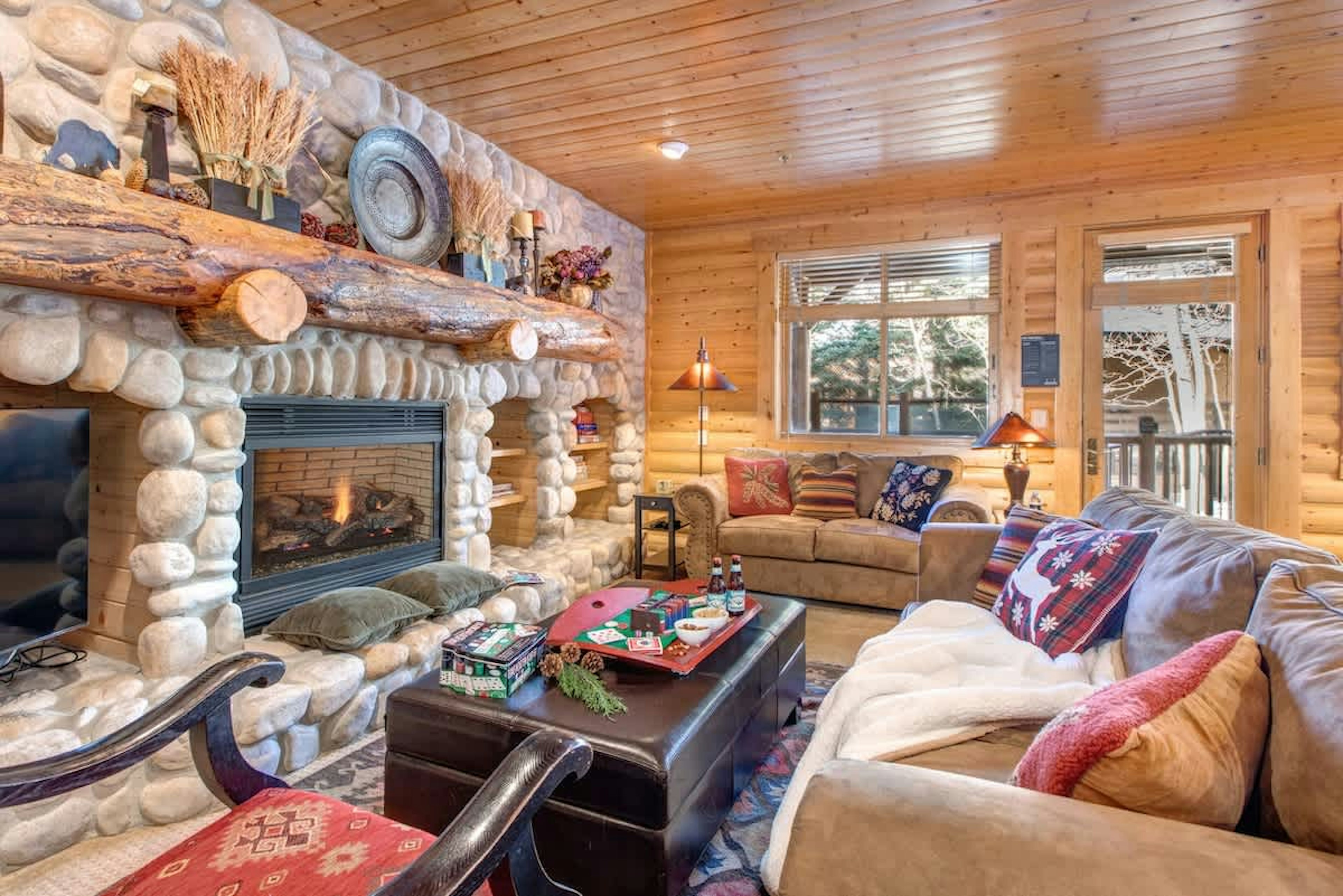 Abode at Black Bear 231 1