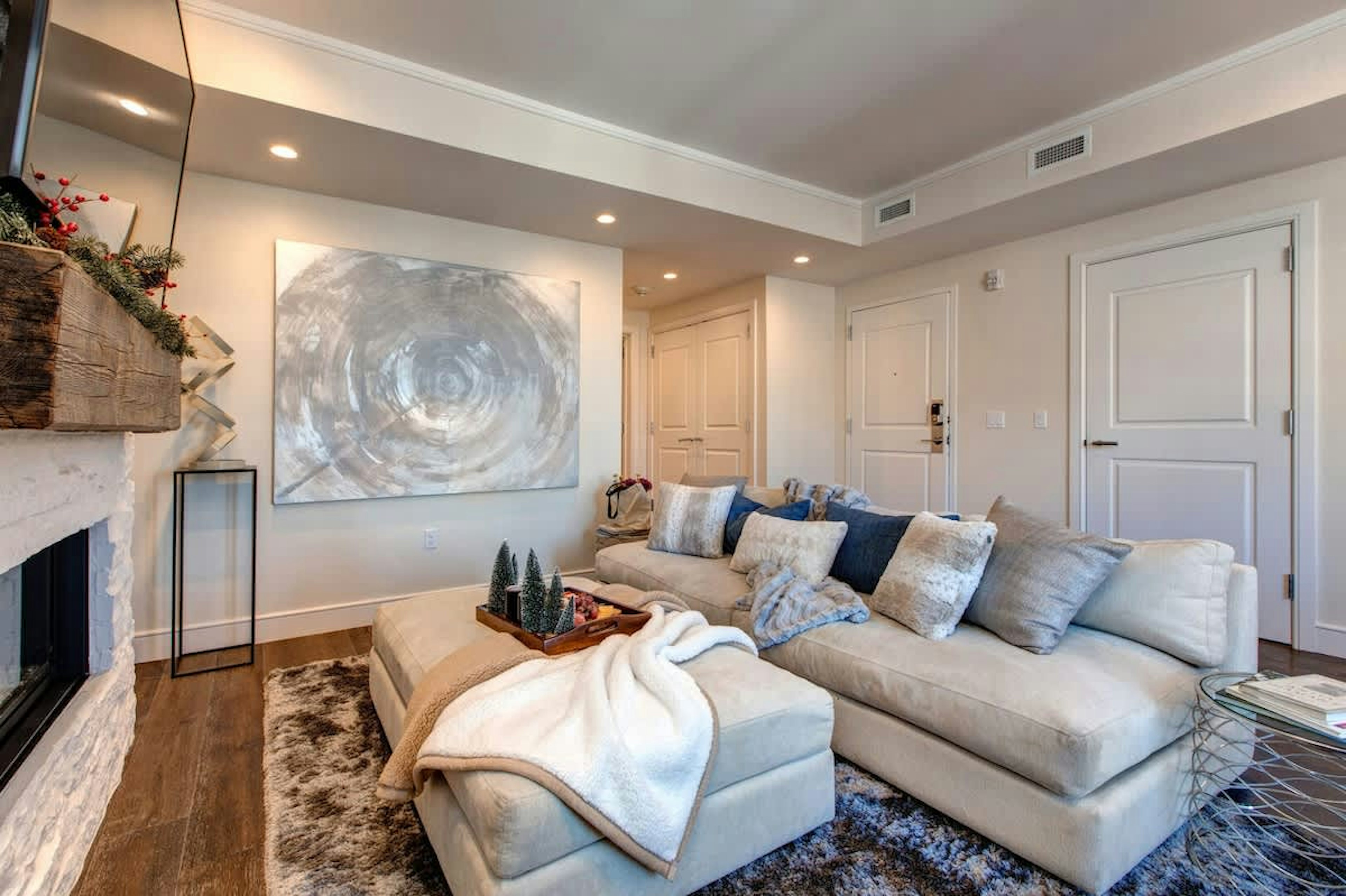 Abode at Sky Silver Edge, photo 3