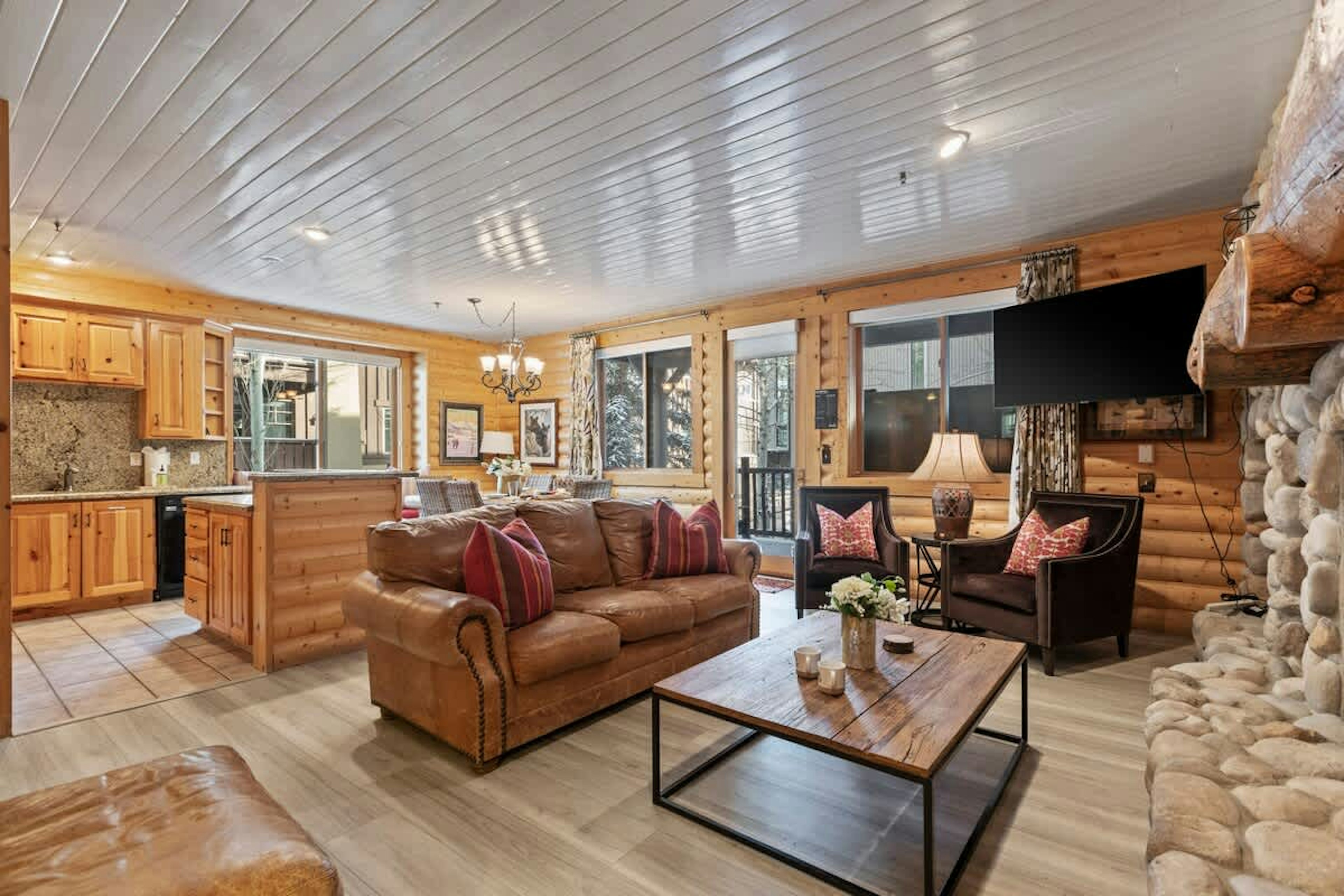 Abode at Black Bear 252, photo 3