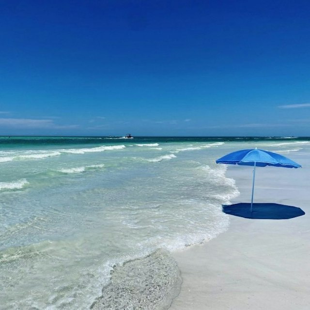 Siesta Beach image 7