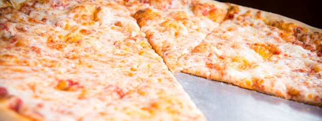 Pazzo's Pizzeria image 4