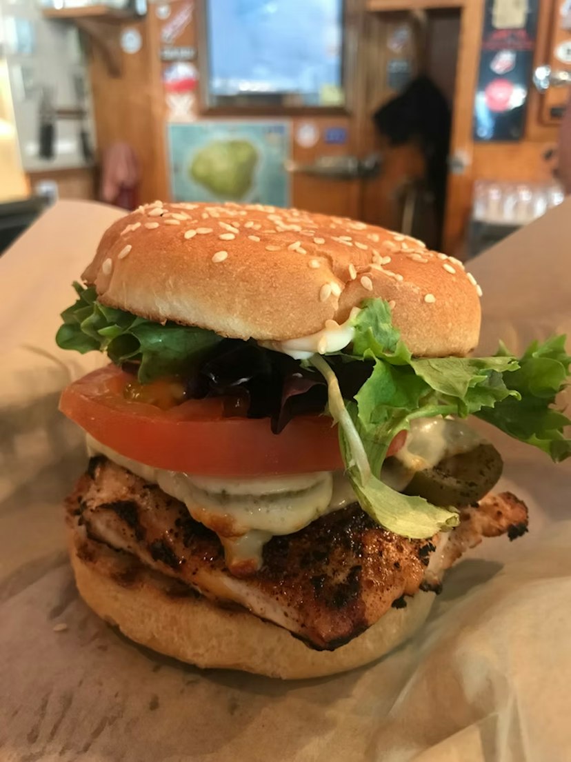 Apple's Bar and Grill image 1